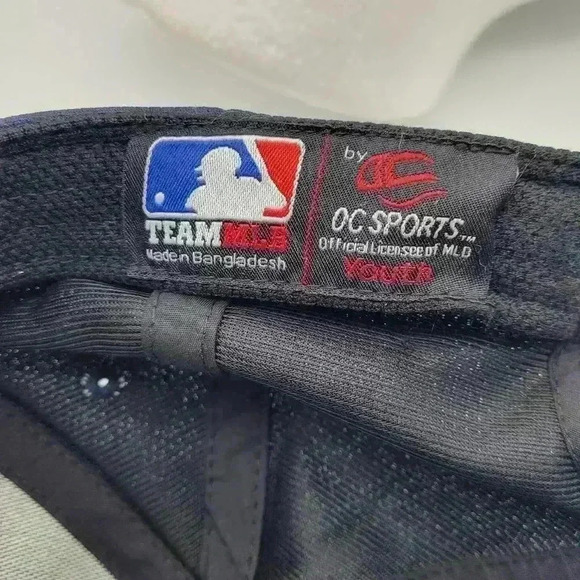 Team MLB Atlanta Braves™ Navy/Red HOME Cap Youth Size Adjustable - Picture 9 of 10